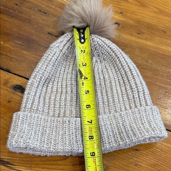 Ann Taylor Light Pink Knit Hat with Pom Pom - Picture 5 of 8